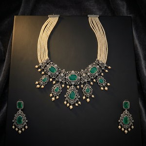 Women's Green Zircon Flower Shape Zinc Alloy Necklace 187180 Elegant <b>Wedding</b> <b>Accessory</b> with Dazzling Zircon Stones - Product Image 2