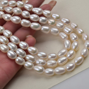 Perles de riz à grand trou de 9 mm, aspect soigné, perles d'eau douce naturelles faites à la main, accessoires de bijouterie DIY, blanc rose - Product Image 1