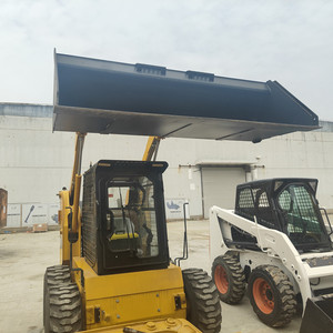 Chargeuse compacte sur pneus d'occasion CAT 262D/236D/246D/246B, chargeuse frontale, quatre roues motrices, capacité nominale de 5 tonnes, à vendre - Product Image 3