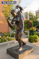 Statue de grande taille en Bronze, décoration pour la gymnastique et le jardin, constructeur Muscle Man, Sculpture de jardin en vente