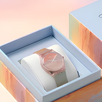 Boîte cadeau rigide personnalisée en deux parties pour bijoux et montres avec insert en velours, papier imprimé UV, pour bagues et colliers