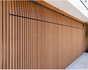 Andexin Oculto Automático Color <span class=keywords><strong>Madera</strong></span> Rejilla <span class=keywords><strong>de</strong></span> aluminio Puerta <span class=keywords><strong>de</strong></span> <span class=keywords><strong>garaje</strong></span> Rejillas modernas Listones Puertas <span class=keywords><strong>de</strong></span> <span class=keywords><strong>garaje</strong></span> para Villa - Product Image 3