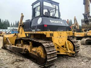 รถดันดินมือสอง Shantui SD32 ขนาด 32 ตัน ระบบไฮดรอลิก พร้อมใบมีดขนาดใหญ่ สำหรับงานเคลื่อนย้ายดิน - Product Image 3