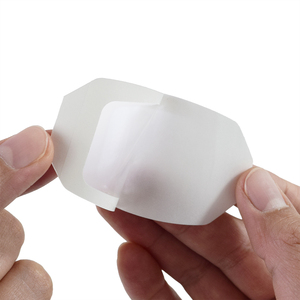 4 cm *5 cm Plester Fiksasi Kanula Medis IV Transparan E.O.Steril untuk Anak Sekali Pakai - Product Image 1