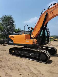 Débloquez une efficacité accrue de 20 % avec l'excavatrice Hyundai 220-9 : la puissance hybride ultime rencontre les excavatrices de fabrication coréenne en promotion. - Product Image 5