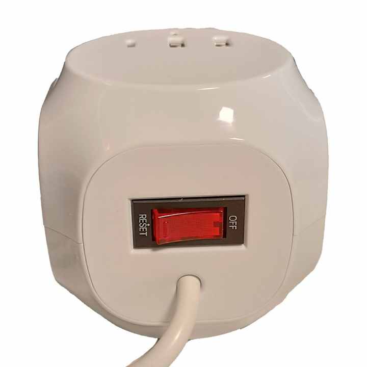 8-Way Cube Power Strip with 4 10/16A Sockets 1 Schuko Double Socket 2 USB USB C 3.0 Switch 10A Plug and 1.5m Cable in White
