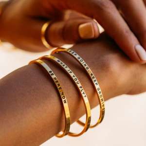 Brazalete grabado personalizado de acero inoxidable para mujer, pulsera de joyería negra, resistente a la misma resistencia a los derechos, la justicia Social - Product Image 6