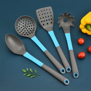 ชุดอุปกรณ์ครัว 7 ชิ้น ชุดอุปกรณ์ทำครัวไนลอน ช้อน ตะหลิว อุปกรณ์ครัวแบบไม่ติดกระทะ พร้อมที่วาง - Product Image 3