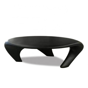 Monstruo de fibra de vidrio moderno Forma ovalada Pies triangulares Mesa auxiliar de café Mesa de centro de té para sala de estar - Product Image 1