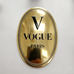 Accepter les autocollants adhésifs imperméables en vinyle doré personnalisés pour les flacons de parfum de luxe avec logo privé - Product Image 2