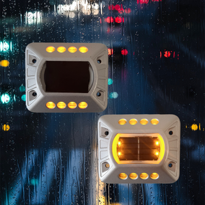 सड़क के स्टड एल्यूमीनियम रोड परावर्तक ip68 सौर प्रकाश की अगुवाई वाली सड़क स्टड एल्यूमीनियम फ्लैशिंग वाली सौर सड़क स्टड - Product Image 3