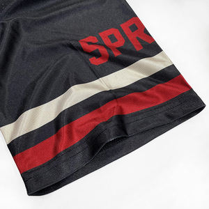 Maillot de football en maille personnalisé col en V impression carrée respirant sublimation surdimensionné t-shirts américains courts - Product Image 6