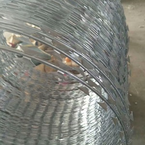 גדר תיל גילוח עם חוטי ברזל מגולוון בחום, אבטחה גבוהה, הגנה היקפית, בקרת מהומות, התקנה קלה - Product Image 3