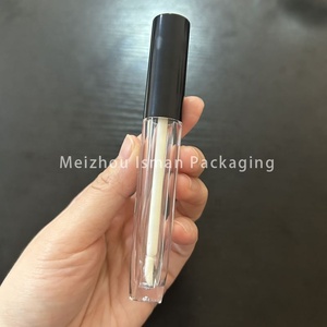 ISMAN Nouveau Contenant de Rouge à Lèvres Liquide Noir 5ml avec Bouchon Doré, Tubes Ronds Vides pour Brillant à Lèvres, Bouteille Carrée avec Bouchon à Vis et Pinceau - Product Image 2