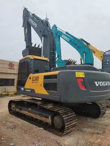 Pelle moyenne utilisée de 24 tonnes VOLVO EC240 EC240B EC240C EC240CL EC240D EC240E EC240DL EC240LC Escavatore Excavatrice de creusement - Product Image 4