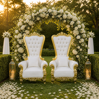 Chaise Trône Royale Style Moderne avec Cadre Doré et Revêtement en Cuir PU pour Décoration de Scène de Mariage, Location d'Événements, Vente en Gros