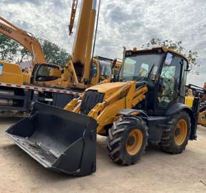 Liugong CLG777A 4WD 4WS d'occasion Commandes entièrement hydrauliques Moteur de boîte de vitesses Bras de balancier extensible Chargeuse-pelleteuse Godets multifonctions - Product Image 1