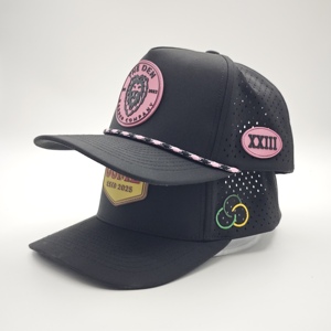 Casquette de golf professionnelle 5 panneaux unie imperméable avec logo en silicone personnalisé, faible MOQ, OEM, perforations laser, tenue monochromatique - Product Image 2