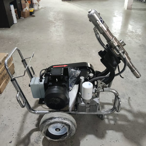 Pulvérisateur de mastic électrique hydraulique sans air T-970, <span class=keywords><strong>machine</strong></span> de <span class=keywords><strong>peinture</strong></span> sans air haute pression robuste pour <span class=keywords><strong>peinture</strong></span> murale et mastic - Product Image 2