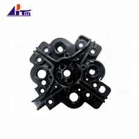 484-0106810-34-02 Plaque de base en plastique noir multi-trous en forme d'étoile NCR pour pièces de rechange de cassette de billets de guichet automatique