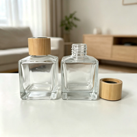 Bouteille vide carrée en verre épais transparent de 120 ml pour diffuseur à bâtonnets, avec couvercle en bois et bouchon intérieur anti-fuite, pour emballage de parfum d'intérieur