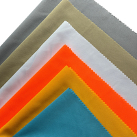 Tissu professionnel de vêtements de sport en maille d'oeil d'oiseau 100% Polyester pour les filles Technique de verrouillage tricoté pour le Football de chemises de cyclisme