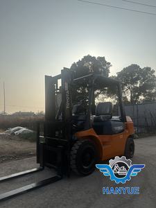 Montacargas Usado FD30 de 3 Toneladas, Rendimiento Confiable y Buen Estado, Proveedor Mayorista, Bien Mantenido, Pocas Horas de Uso - Product Image 2