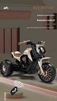 Motocyclette électrique télécommandée à trois roues avec lumières et fonctions multifonctions pour enfants de 0 à 14 ans, utilisation intérieure/extérieure