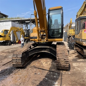 Excavatrice sur chenilles hydraulique Caterpillar 330BL d'occasion de haute qualité, 30 tonnes, avec moteur, pompe, faible nombre d'heures de travail, prix attractif - Product Image 4