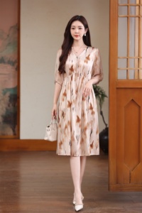 Gonna Lunga <span class=keywords><strong>di</strong></span> Lusso Cinese in Pura Seta <span class=keywords><strong>di</strong></span> Gelso 100% per Donna, Comoda e Morbida con <span class=keywords><strong>Motivi</strong></span> Tradizionali e Vita Naturale - Product Image 3