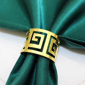 Anneau de <span class=keywords><strong>serviette</strong></span> <span class=keywords><strong>en</strong></span> métal doré pour décoration de table de mariage, motif feuille triangulaire créatif <span class=keywords><strong>en</strong></span> alliage avec <span class=keywords><strong>fleur</strong></span> de perle et <span class=keywords><strong>serviette</strong></span> - Product Image 5