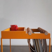 Vente en gros d'élégantes décorations d'intérieur en bois et cuir PU pour table porte-revues avec étagère à fente