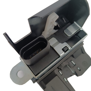 Serrure de coffre pour Volkswagen Audi Tui Golf 5ND827505 6RD827505, plastique noir, pièce neuve - Product Image 1