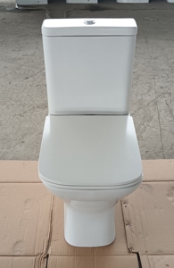 Toilette deux pièces au <span class=keywords><strong>design</strong></span> moderne WC à double chasse d'eau avec piège en P carré Nouveau <span class=keywords><strong>design</strong></span> du Royaume-Uni <span class=keywords><strong>Commode</strong></span> en céramique pour salle de bain - Product Image 2
