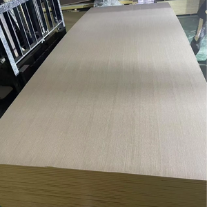 <span class=keywords><strong>Placage</strong></span> de chêne rouge <span class=keywords><strong>naturel</strong></span>, tranché, texture lisse, écologique, durable, design moderne, pour portes de placards et murs, usage commercial et bureautique - Product Image 1