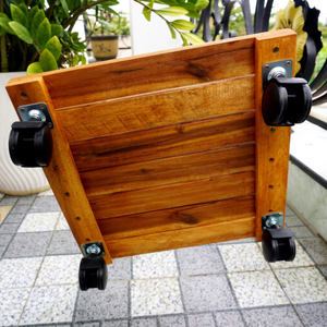 Support de pot à rouler en bois d'acacia naturel pour grandes jardinières avec roues pivotantes, solide et résistant aux intempéries - Product Image 1
