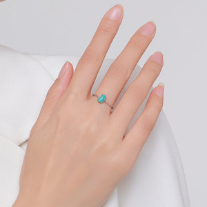 แหวนเงินแท้ S925 ประดับโอปอล ชุบโรเดียม ดีไซน์เรียบง่าย สำหรับผู้หญิง สวมใส่ได้ทุกวัน - Product Image 4