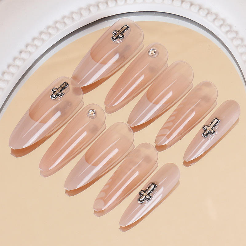 1583 clous faits à la main M taille 10 pièces boîte