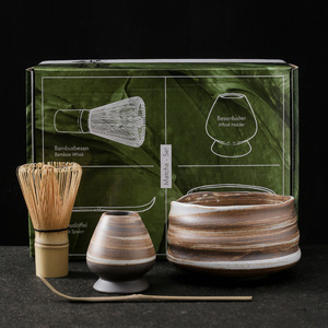 Vente en gros 4pcs Japon Matcha Set Fouet Matcha Bol avec Bec Verseur Scoop Matcha <span class=keywords><strong>Kit</strong></span> de fabrication de <span class=keywords><strong>thé</strong></span> - Product Image 1