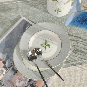 Service à thé européen de luxe en céramique, motif muguet minimaliste, très prisé - Product Image 6