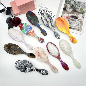 Lược uốn tóc massage khí nén thời trang, có thể tùy chỉnh logo theo xu hướng Retro mới của QianJin - Product Image 2