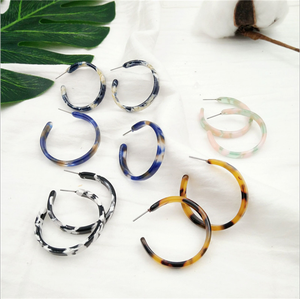 Mode coréenne c goupille de sécurité en forme acétate acrylique boucle d'oreille bijoux pour les femmes - Product Image 2