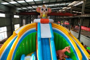 Надувной батут-замок Dongyuan для детей, большой уличный игровой комплекс из ПВХ с горкой - Product Image 4