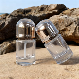 Bouteille en verre épais professionnelle de 30 ml |   Distributeur de capsules électroplaqué or GS0186 |   Emballage de sérum certifié ISO - Product Image 1