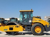 Rouleau compresseur à tambour unique haute performance XS113E de 10,4 tonnes, largeur de 2130 mm, moteur de 93 kW pour le compactage du sol
