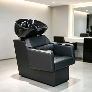 Unidad de Lavacabezas para Salón de Belleza con Lavabo Inclinable de Cerámica Negra y Asiento Ajustable, Cama para Lavado de Cabello - Product Image 1