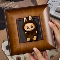 Cadre de présentation mural carré en bois massif, fait main, durable, écologique, pour figurines miniatures classiques personnalisées en gros