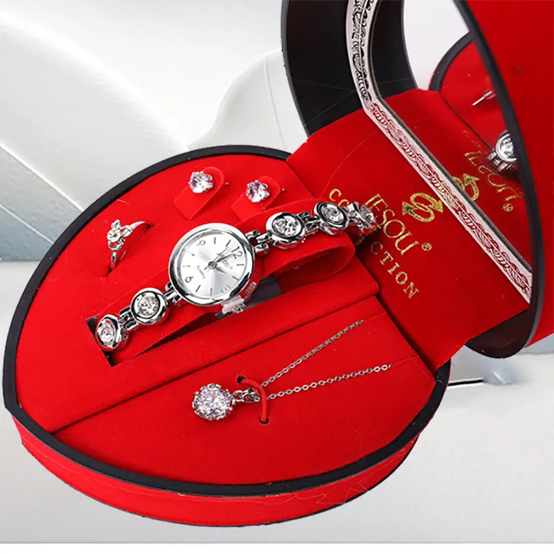 Aşk kız arkadaşı için hediyeler elmas 4 adet takı romantik hediye seti kırmızı kalp şekli kolye kutusu küpe yüzük saat seti kadınlar için