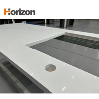 Pierre de quartz Calacatta Grey en provenance directe d'usine, grande dalle, aspect marbre luxueux, plan de travail pour cuisine et salle de bain