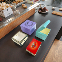 Boîtes à pâtisserie carrées jetables en carton de qualité alimentaire personnalisées pour gâteaux et brownies - Écologiques, portables avec poignée